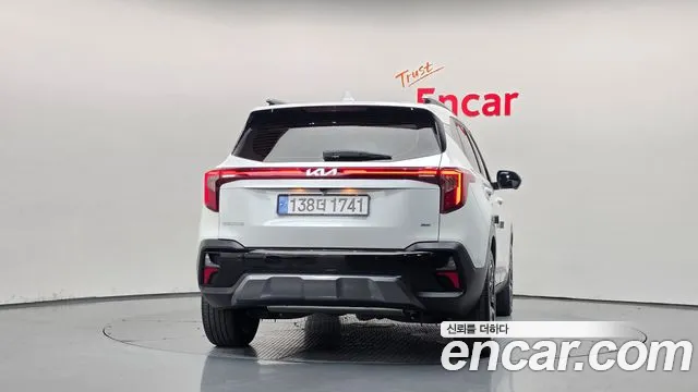 Kia Seltos — Фото автомобиля 4