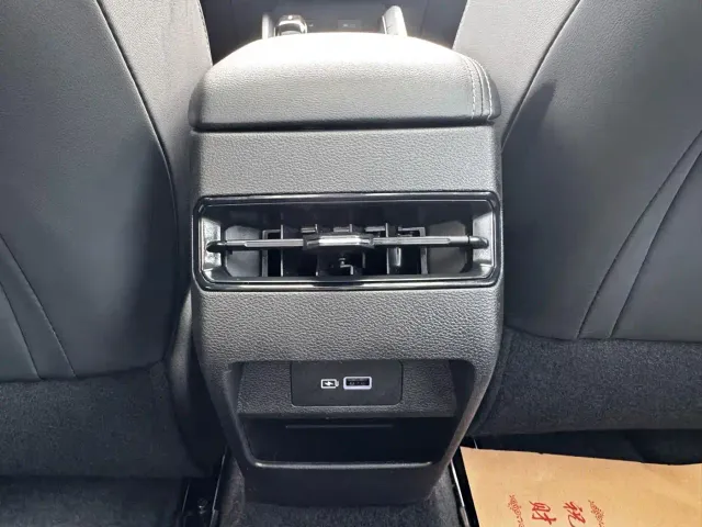 Geely Binrui — Фото автомобиля 15
