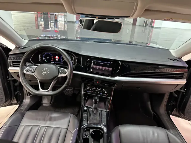 Volkswagen Passat — Фото автомобиля 7