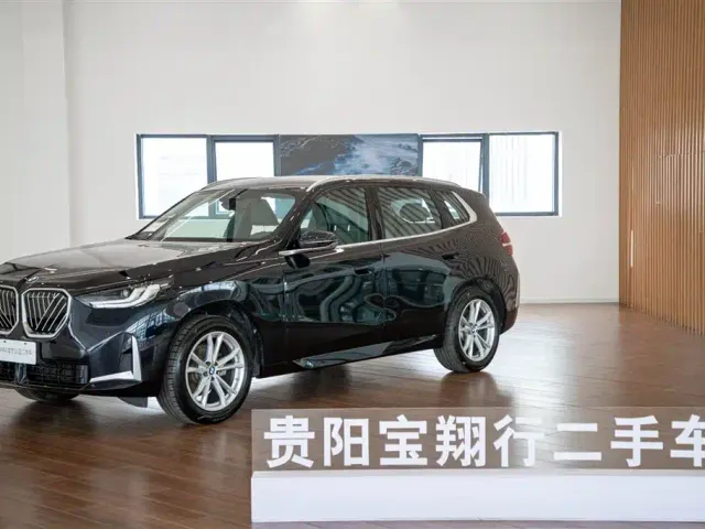 Фотография автомобиля — BMW X3