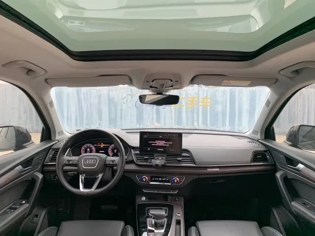 Audi Q5L — Фото автомобиля 9