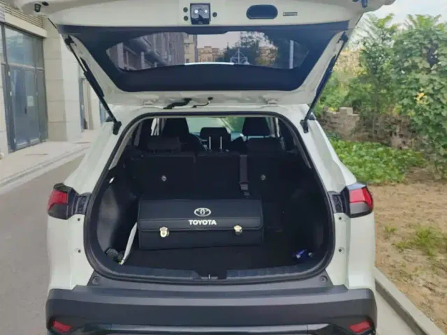 Toyota Frontlander — Фото автомобиля 4
