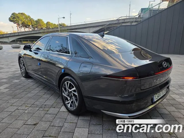 Hyundai Grandeur GN7 — Фото автомобиля 6