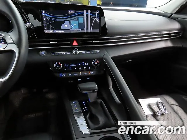 Hyundai Avante CN7 — Фото автомобиля 18