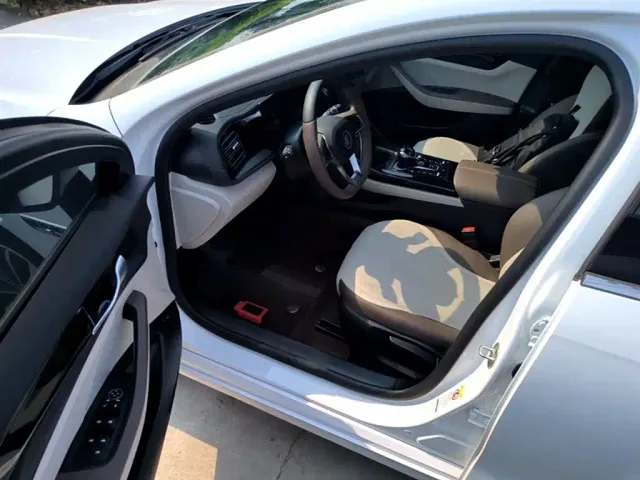 BYD Qin PLUS — Фото автомобиля 15