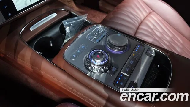 Genesis G90 Бензин 3.5 турбо AWD — Фото автомобиля 9