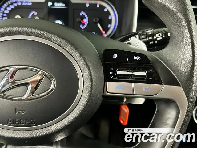 Hyundai Tucson Tucson (NX4) Дизель 2.0 4WD — Фото автомобиля 16