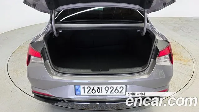 Hyundai AVANTE Modern — Фото автомобиля 15