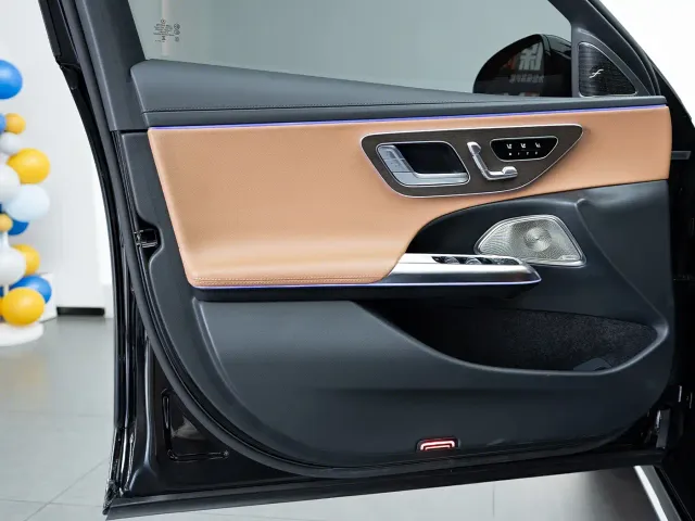 Mercedes-Benz E-Class — Фото автомобиля 8