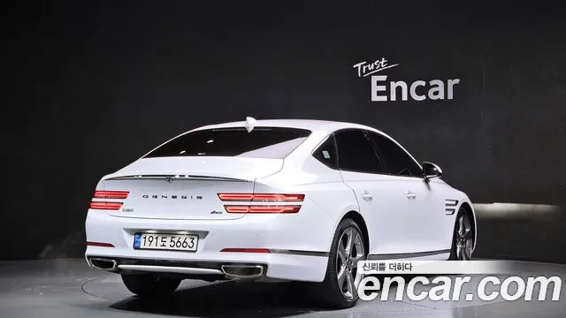 Genesis G80 Бензин 3.5 турбо AWD — Фото автомобиля 2