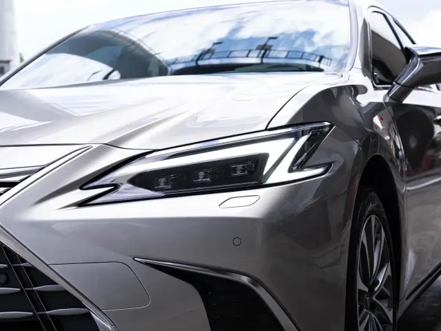 Lexus ES — Фото автомобиля 6
