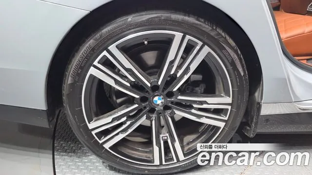 BMW 7-Series 7 серия (G70) — Фото автомобиля 5