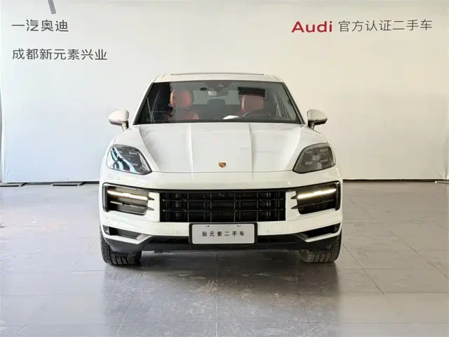 Porsche Cayenne New Energy 2024 Cayenne E-Hybrid 2.0T — Фото автомобиля 2