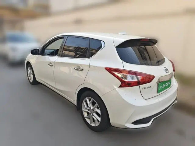 Nissan Tiida — Фото автомобиля 4
