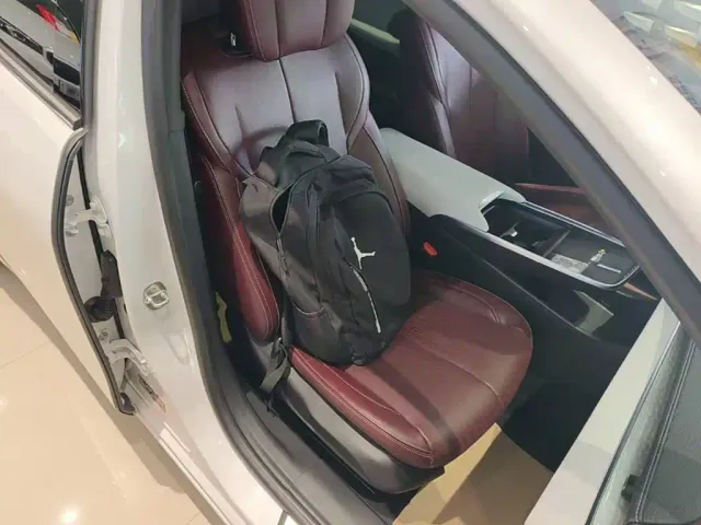 Buick LaCrosse — Фото автомобиля 24
