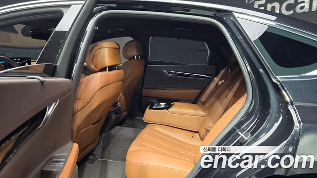 Genesis G80 Бензин 2.5 турбо AWD — Фото автомобиля 12