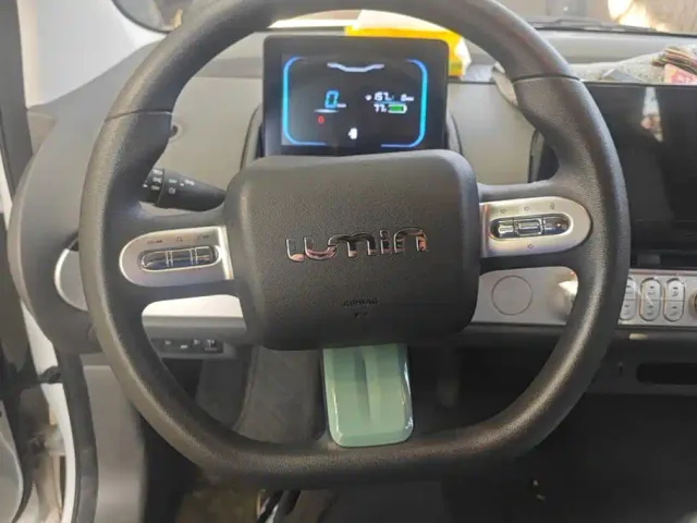 Changan Lumin — Фото автомобиля 15