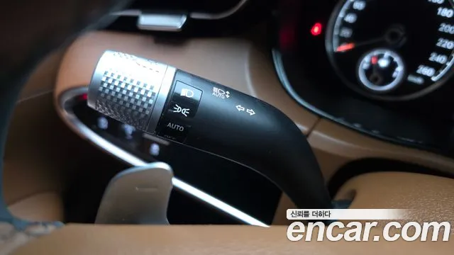 Genesis GV70 2.5T Бензин 2WD — Фото автомобиля 28