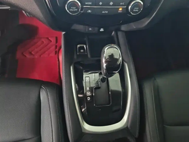 Nissan X-Trail — Фото автомобиля 13