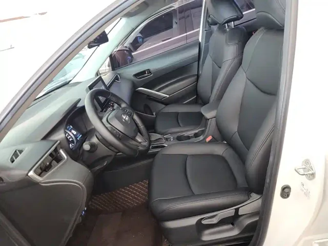 Toyota Corolla Cross — Фото автомобиля 14