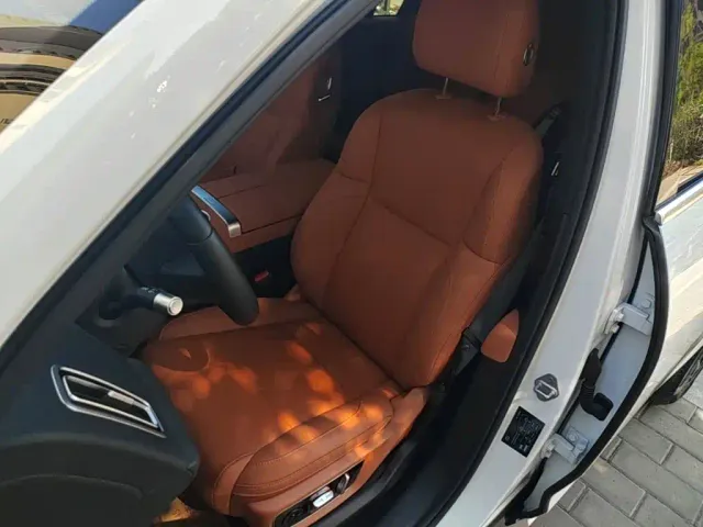 Li Auto L7 — Фото автомобиля 11