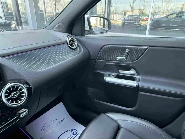 Mercedes-Benz GLA-Class — Фото автомобиля 11