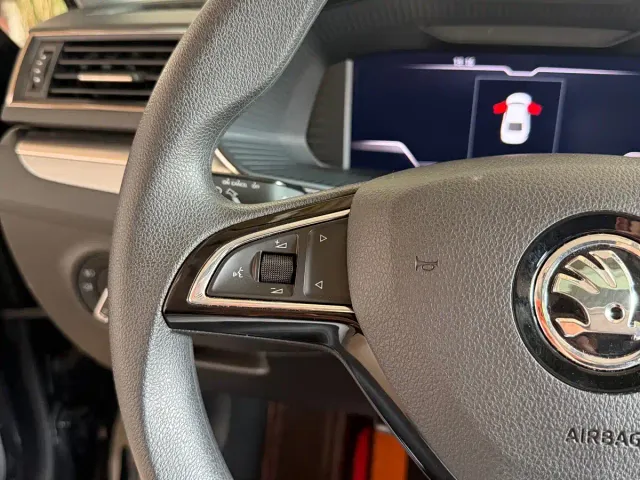 Skoda Superb — Фото автомобиля 18