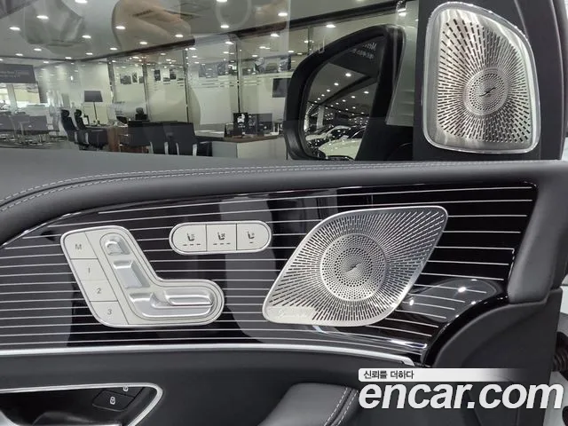 Mercedes-Benz GLS-Class — Фото автомобиля 11