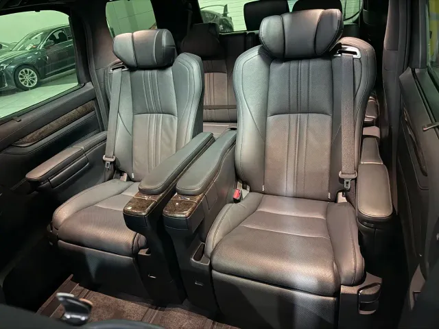 Toyota Alphard — Фото автомобиля 13