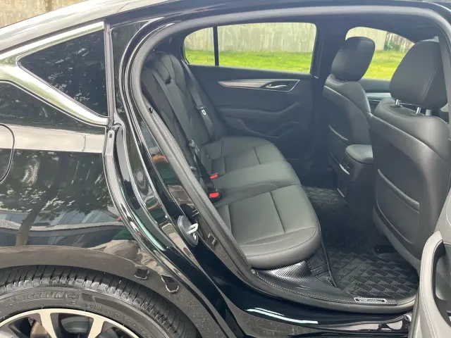 Cadillac CT5 — Фото автомобиля 12