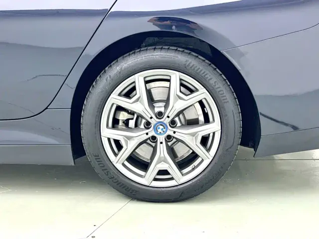 BMW i3 — Фото автомобиля 6