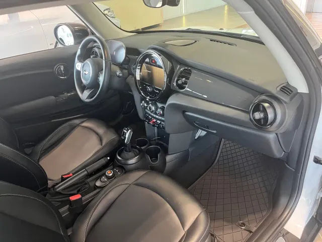 MINI Hatch — Фото автомобиля 7