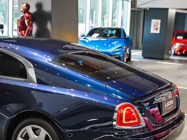 Rolls-Royce Wraith — Фото автомобиля 6