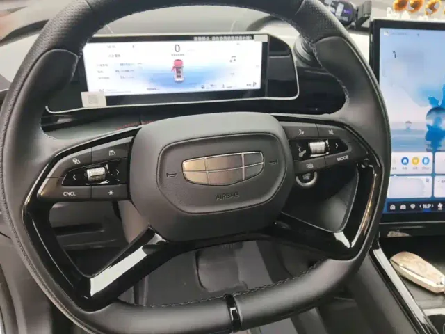 Geely Boyue — Фото автомобиля 10
