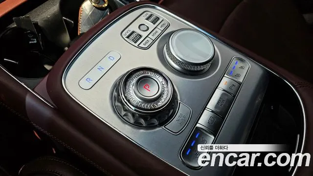 Genesis G90 — Фото автомобиля 9