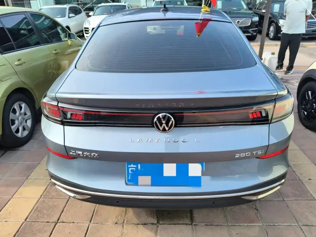 Volkswagen Lamando — Фото автомобиля 5