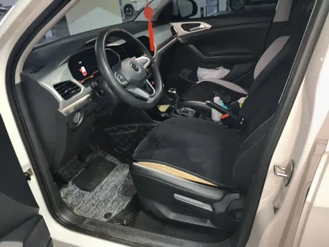 Volkswagen Tanying 2021 1.5L Automatic 30th Anniversary Edition — Фото автомобиля 7