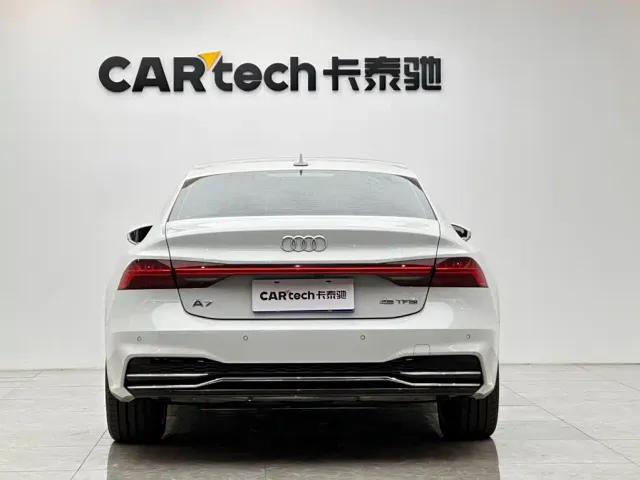 Audi A7L — Фото автомобиля 4