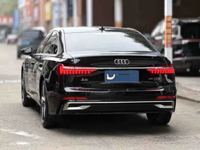 Audi A6L — Фото автомобиля 5