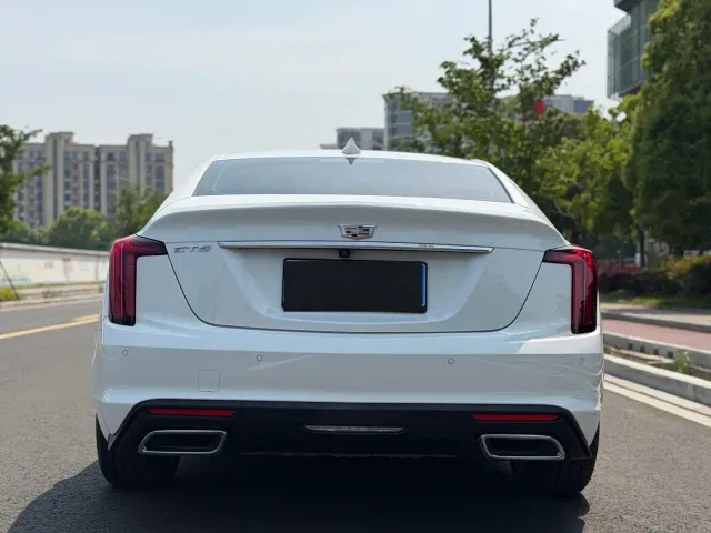 Cadillac CT5 — Фото автомобиля 10