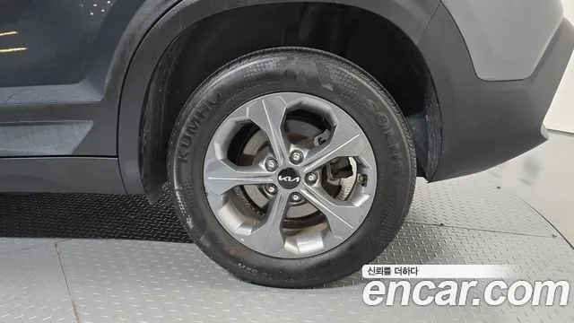 Kia Seltos — Фото автомобиля 6
