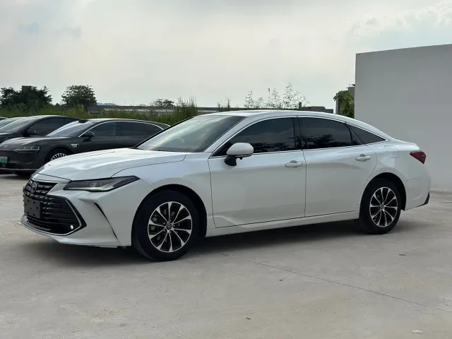 Фотография автомобиля — Toyota Avalon