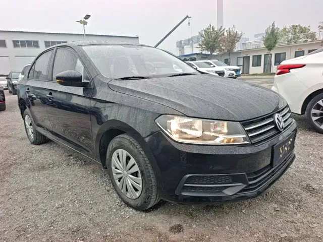 Volkswagen Santana — Фото автомобиля 3