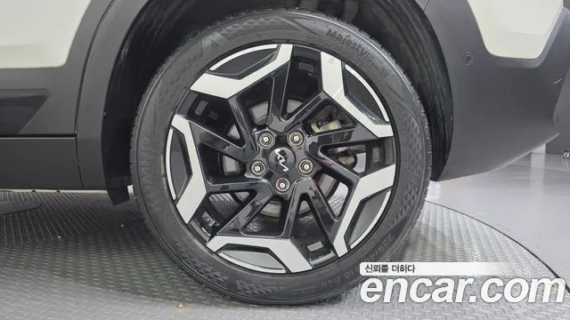 Kia Seltos Новый Seltos Бензин 2.0 2WD — Фото автомобиля 19
