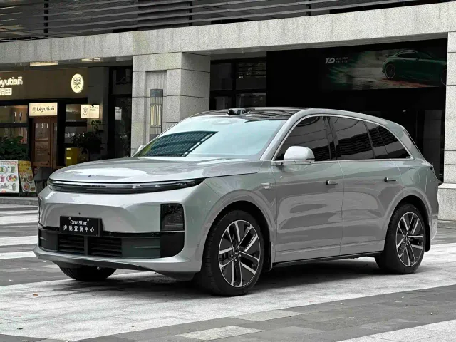 Li Auto Li Auto L6 2024 Max — Фото автомобиля 2