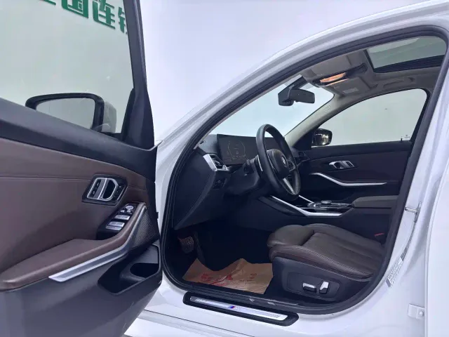 BMW 3 Series — Фото автомобиля 19