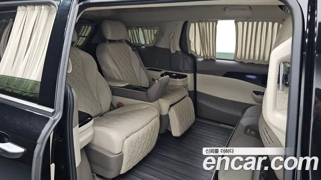 Kia Canival Carnival 4 поколение Бензин 4 места Hi-Limousine — Фото автомобиля 9