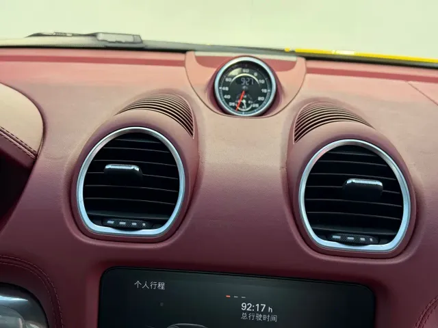 Porsche 718 — Фото автомобиля 16