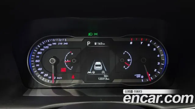 Hyundai Tucson Tucson (NX4) Бензин 1.6 турбо 2WD — Фото автомобиля 8