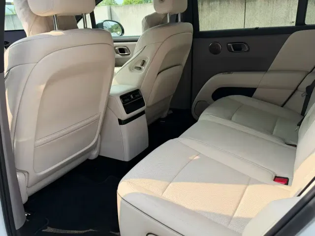Li Auto i6 — Фото автомобиля 7